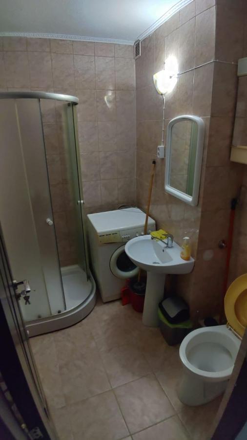 Апартаменты Flora Apartament Сату-Маре Экстерьер фото