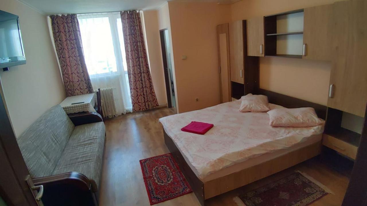 Апартаменты Flora Apartament Сату-Маре Экстерьер фото